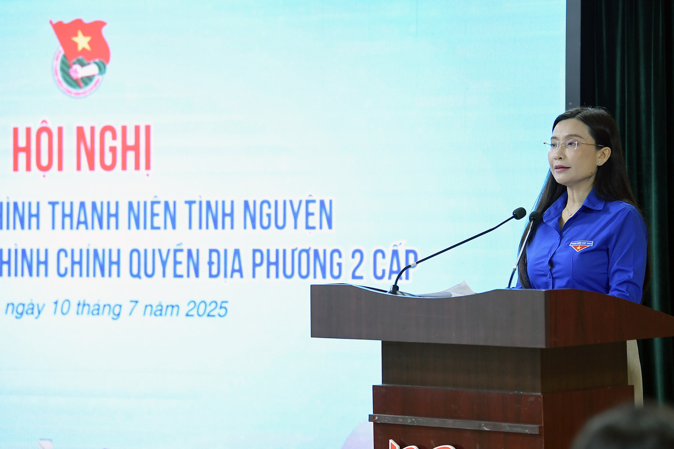 Chị Nguyễn Phạm Duy Trang - Bí thư T.Ư Đoàn, Chủ tịch Hội đồng Đội T.Ư phát biểu tại Hội nghị. Ảnh: DƯƠNG TRIỀU