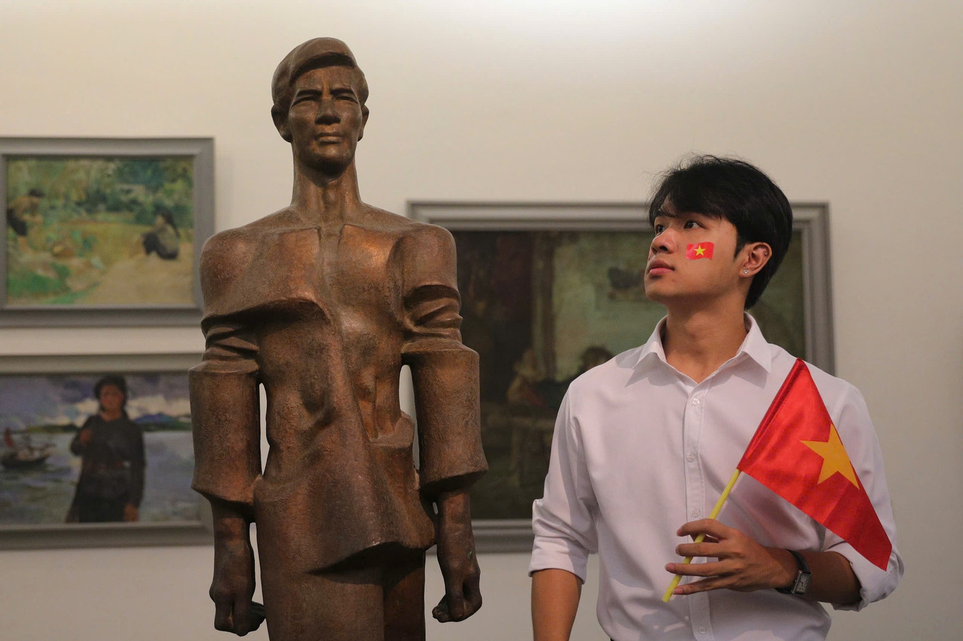 Hình ảnh đẹp tại Bảo tàng Mỹ thuật Việt Nam. Hình ảnh đẹp tại Bảo tàng Mỹ thuật Việt Nam.