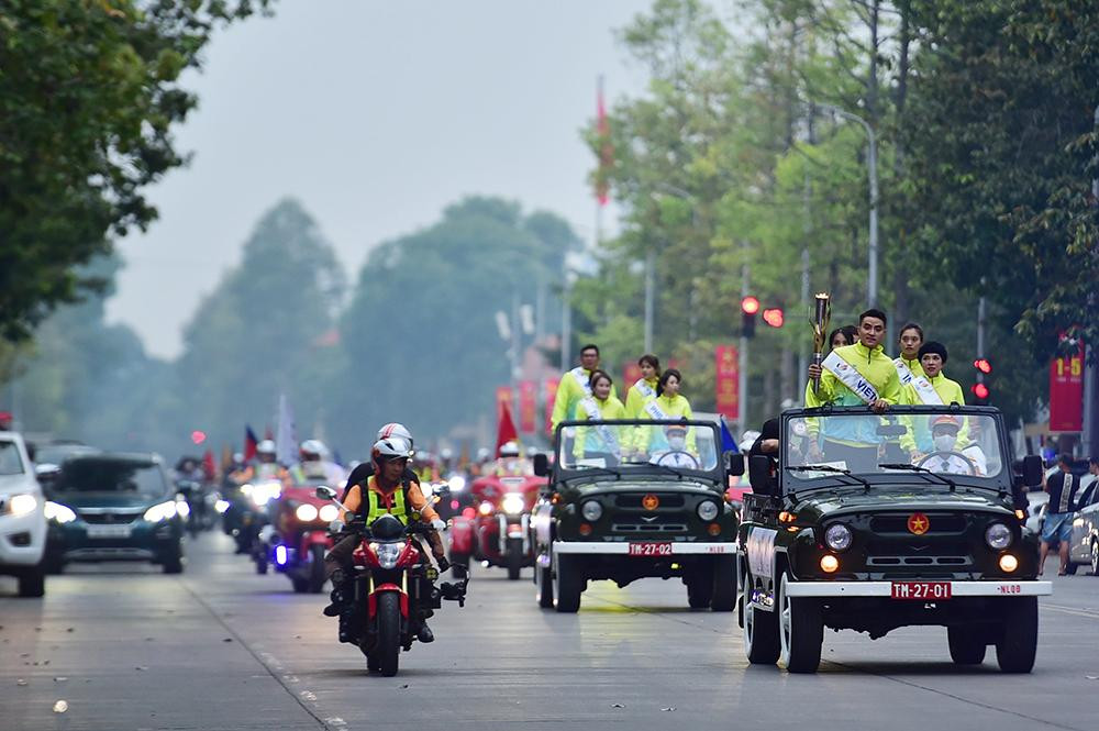 Ngọn lửa sẽ được châm vào đêm giao lưu và được lưu giữ đến ngày diễn ra nghi thức châm đuốc SEA Games 31 trong Lễ khai mạc của Đại hội. Ngọn lửa sẽ được châm vào đêm giao lưu và được lưu giữ đến ngày diễn ra nghi thức châm đuốc SEA Games 31 trong Lễ khai mạc của Đại hội.