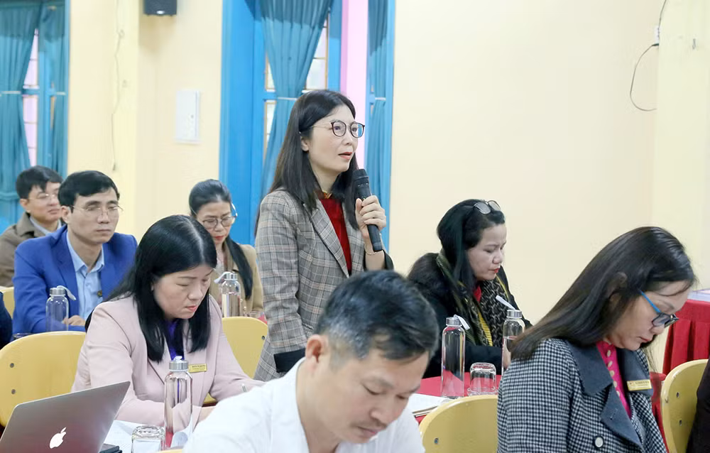 Đoàn kiểm tra của Bộ GD - ĐT làm việc với trường THCS Trần Hưng Đạo, TP. Đông Hà (tỉnh Quảng Trị). Đoàn kiểm tra của Bộ GD - ĐT làm việc với trường THCS Trần Hưng Đạo, TP. Đông Hà (tỉnh Quảng Trị).