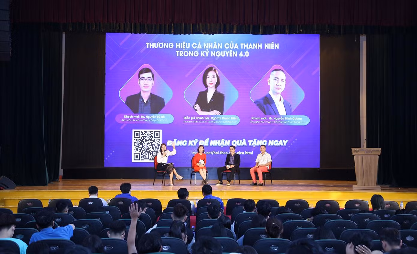Tại Lễ trao giải, các diễn giả và khách mời còn chia sẻ một số nội dung liên quan đến việc xây dựng thương hiệu cá nhân của thanh niên trong kỷ nguyên 4.0.
