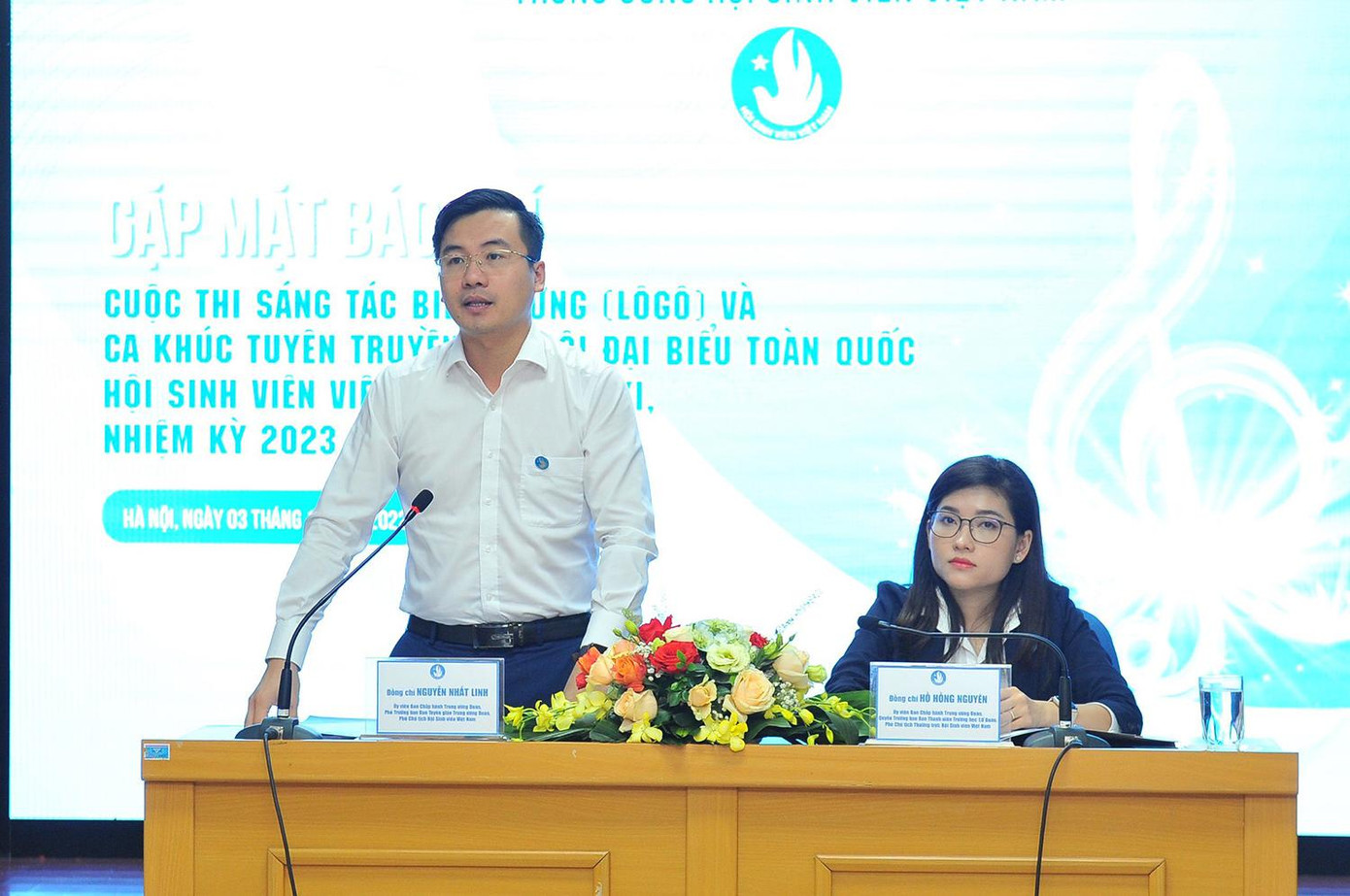 Lãnh đạo T.Ư Hội Sinh viên Việt Nam trao đổi thông tin với báo chí.