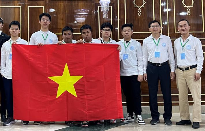 Đoàn học sinh Việt Nam giành trọn bộ Huy chương Vàng tại Kỳ thi Olympic Toán học Turkmenistan 2025. Đoàn học sinh Việt Nam giành trọn bộ Huy chương Vàng tại Kỳ thi Olympic Toán học Turkmenistan 2025.
