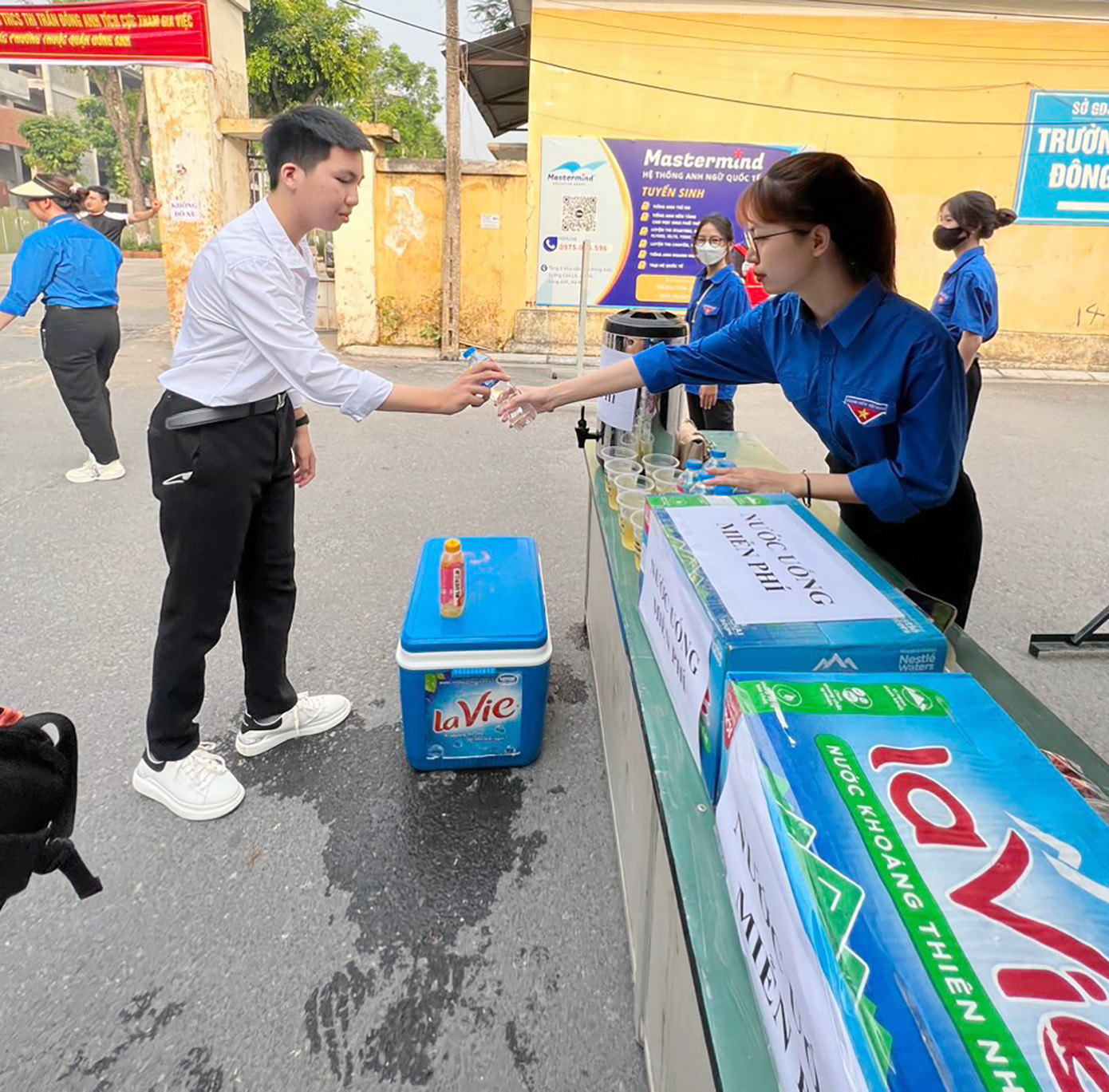 Các đội hình tham gia Chương trình "Tiếp sức mùa thi" năm 2023 trên địa bàn TP. Hà Nội.