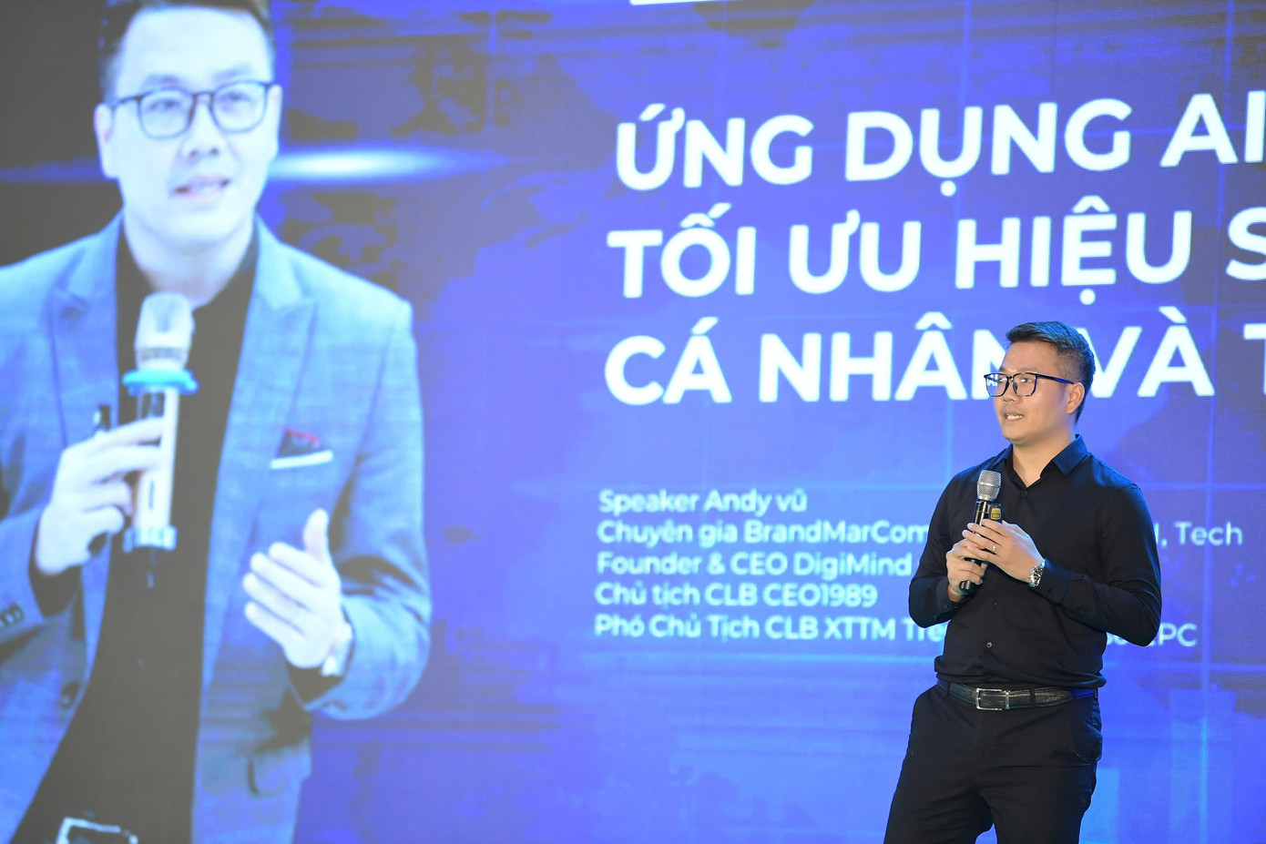 Diễn giả chia sẻ tại chương trình.