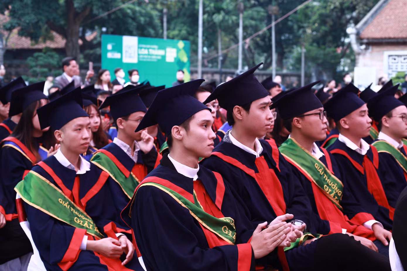 56 đồ án tốt nghiệp xuất sắc được trao Giải thưởng Loa Thành năm 2022. Ảnh: BẢO ANH