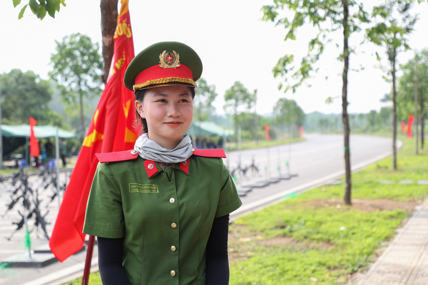 Đinh Thị Phương Thảo – thành viên đội hình diễu binh.