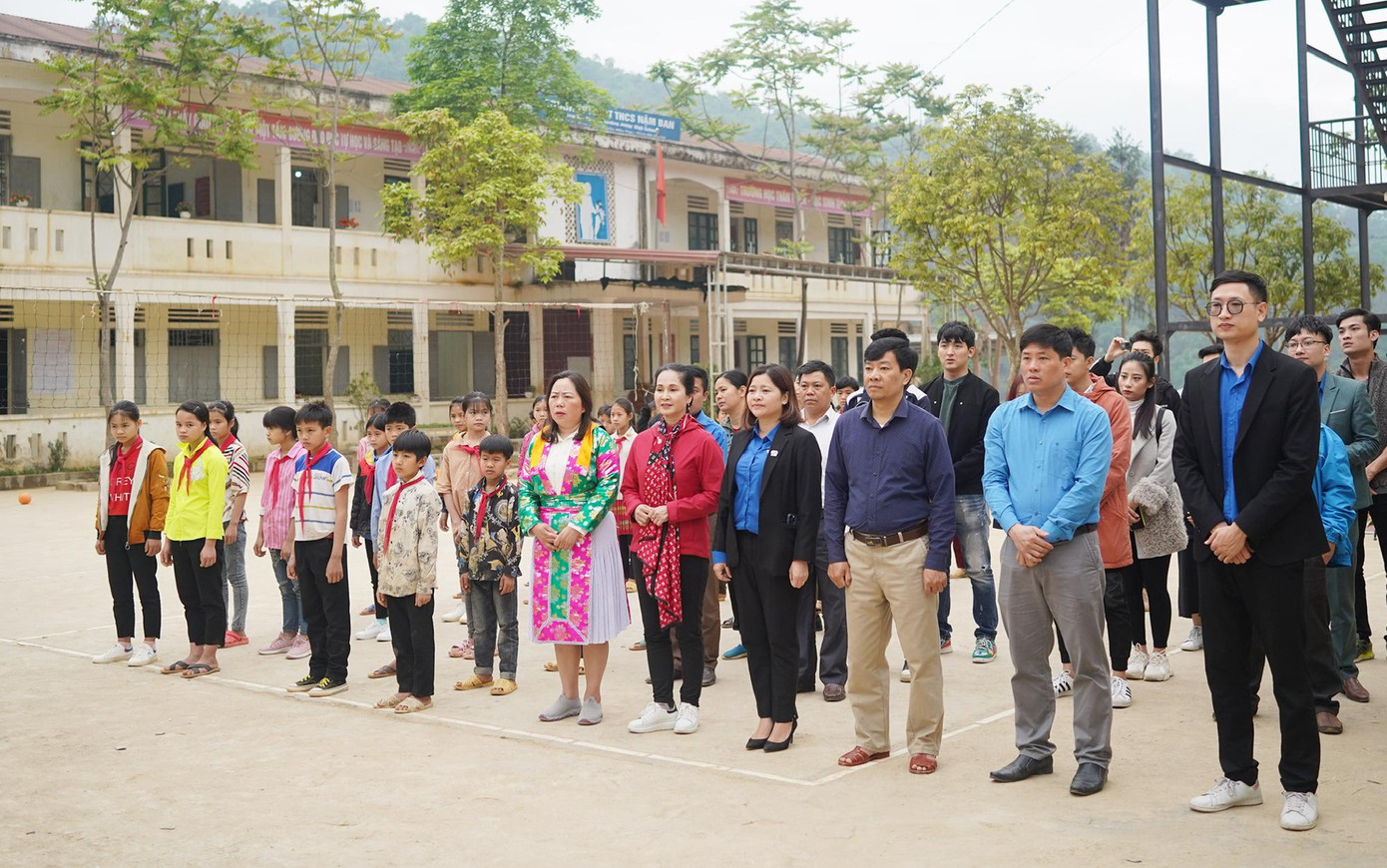 Đoàn viên, thanh niên huyện Mèo Vạc tỉnh Hà Giang tham gia chương trình.