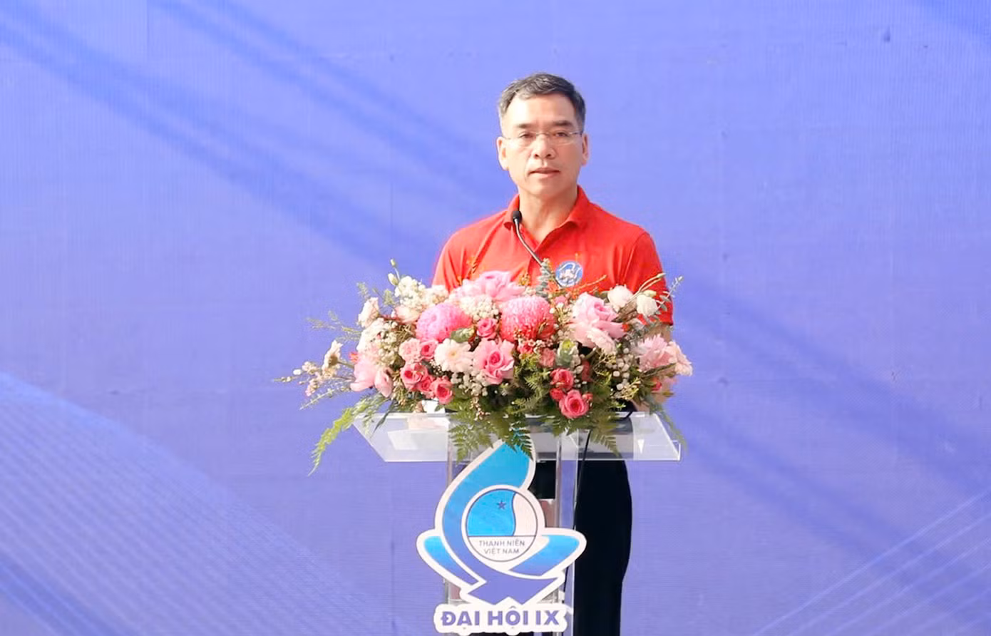 TS. BS Hà Anh Đức - Phó Chủ tịch T.Ư Hội LHTN Việt Nam, Chủ tịch Hội Thầy thuốc trẻ Việt Nam phát biểu tại chương trình.