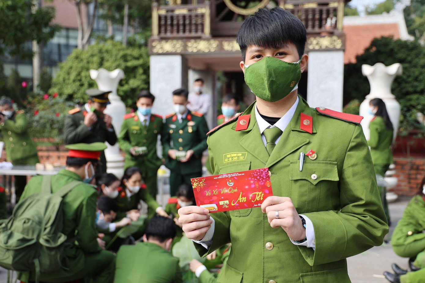 Theo Ban Tổ chức, số lượng sinh viên được tặng quà và tham gia “Chuyến xe về quê ăn Tết” năm nay là 300 người.