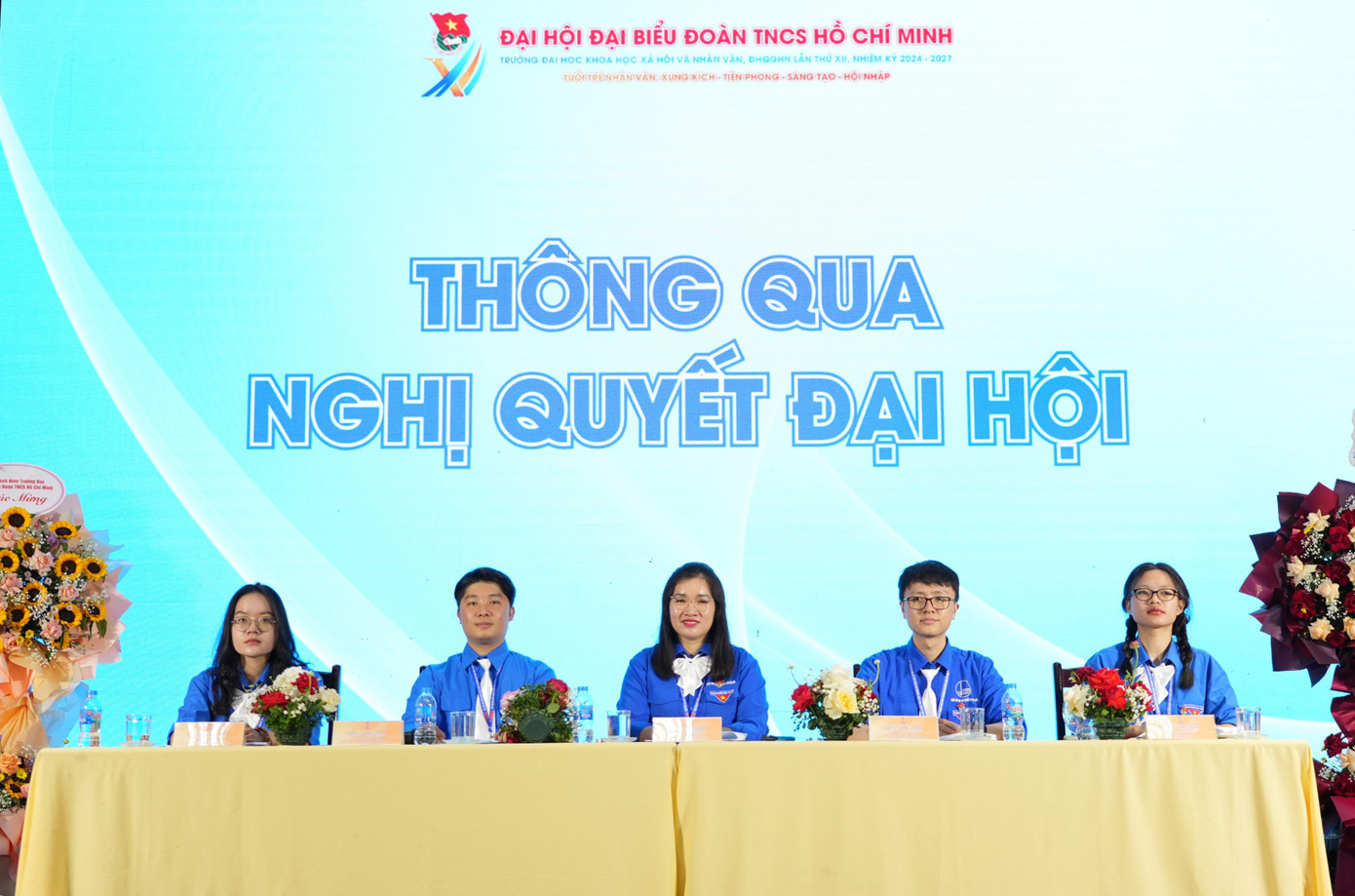 Đại hội Đại biểu Đoàn TNCS Hồ Chí Minh Trường ĐH KHXH&NV (ĐHQG Hà Nội) lần thứ XII. Đại hội Đại biểu Đoàn TNCS Hồ Chí Minh Trường ĐH KHXH&NV (ĐHQG Hà Nội) lần thứ XII.