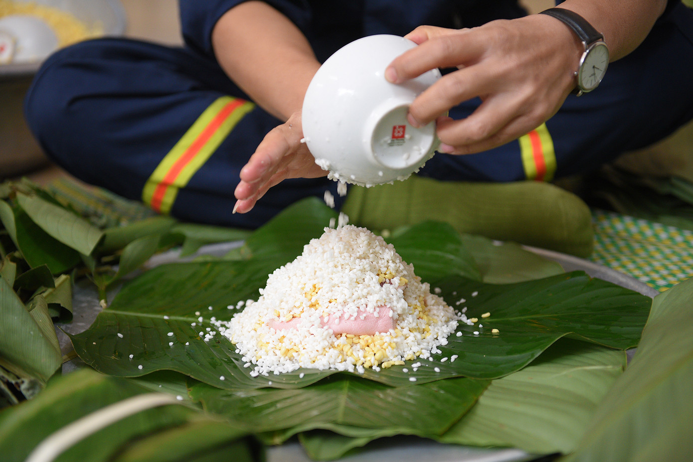 Tất cả các nguyên liệu đều được chọn lựa để tạo ra những chiếc bánh ngon và đẹp mắt. Tất cả các nguyên liệu đều được chọn lựa để tạo ra những chiếc bánh ngon và đẹp mắt.