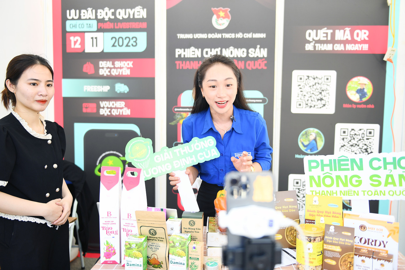 Nhiều KOC có mặt tại triển lãm tiếp sức giới thiệu nông sản của thanh niên nông thôn lên các sàn thương mại điện tử.