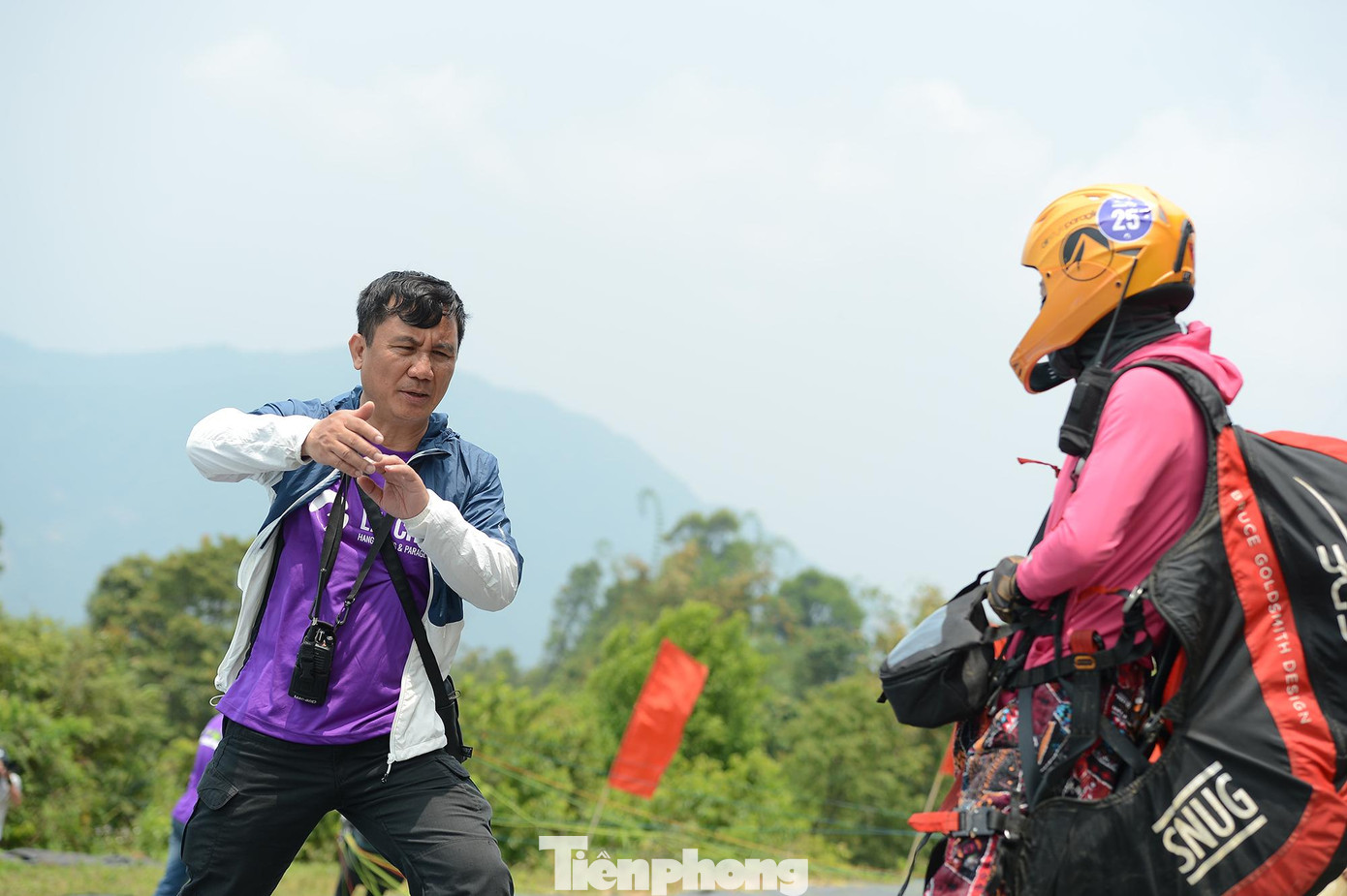 Kiểm tra thiết bị trước khi bay. Mọi sơ suất đều có thể gây ra những tai nạn đáng tiếc. Kiểm tra thiết bị trước khi bay. Mọi sơ suất đều có thể gây ra những tai nạn đáng tiếc.