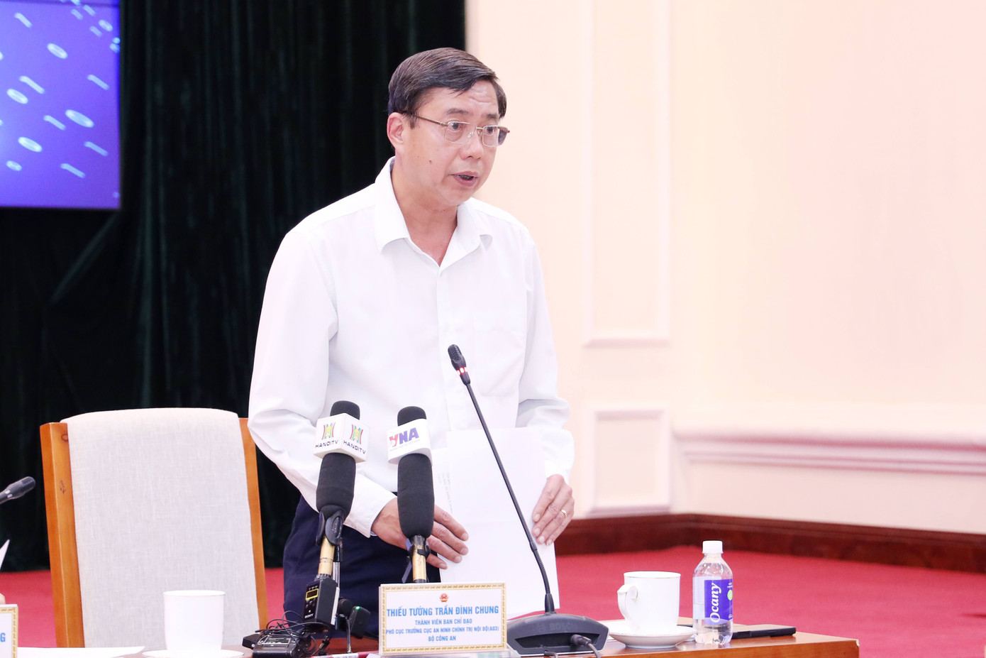 Thiếu tướng Trần Đình Chung - Phó cục trưởng Cục An ninh chính trị nội bộ (Bộ Công an) tại Họp báo kết thúc kỳ thi tốt nghiệp THPT 2025. Ảnh: MOET Thiếu tướng Trần Đình Chung - Phó cục trưởng Cục An ninh chính trị nội bộ (Bộ Công an) tại Họp báo kết thúc kỳ thi tốt nghiệp THPT 2025. Ảnh: MOET