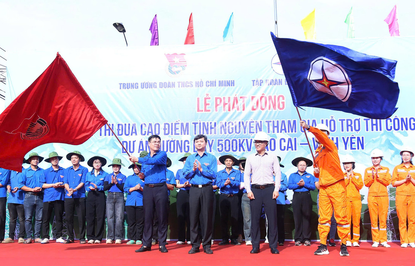 Phát động đợt thi đua cao điểm tình nguyện hỗ trợ thi công Dự án đường dây 500kV Lào Cai – Vĩnh Yên. Phát động đợt thi đua cao điểm tình nguyện hỗ trợ thi công Dự án đường dây 500kV Lào Cai – Vĩnh Yên.