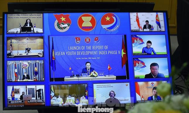 Lễ ra mắt Chỉ số Phát triển Thanh niên ASEAN giai đoạn 2 diễn ra theo hình thức trực tuyến. Ảnh: XUÂN TÙNG Lễ ra mắt Chỉ số Phát triển Thanh niên ASEAN giai đoạn 2 diễn ra theo hình thức trực tuyến. Ảnh: XUÂN TÙNG