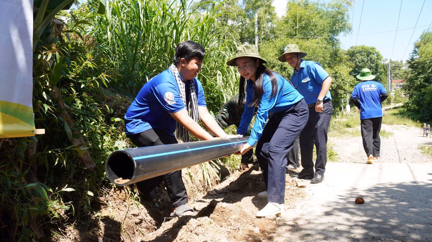 Chương trình Tháng Thanh niên và “Tháng Ba biên giới” năm 2025 tạo khí thế thi đua sôi nổi trong cán bộ, đoàn viên, thanh niên tham gia thực hiện các công trình, phần việc góp phần hoàn thành nhiệm vụ chính trị, chuyên môn và tham gia phát triển kinh tế - xã hội tại địa phương, đơn vị.