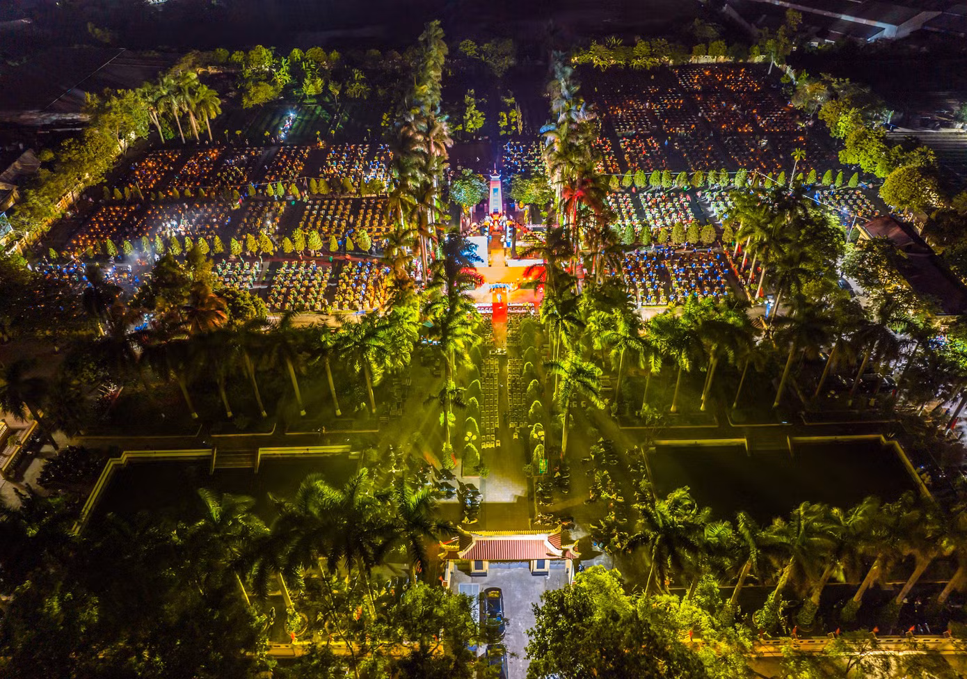 Chương trình “Lễ thắp nến tri ân các anh hùng liệt sĩ” cấp T.Ư năm 2023, tại điểm cầu nghĩa trang liệt sĩ TP. Hà Nội. Chương trình “Lễ thắp nến tri ân các anh hùng liệt sĩ” cấp T.Ư năm 2023, tại điểm cầu nghĩa trang liệt sĩ TP. Hà Nội.