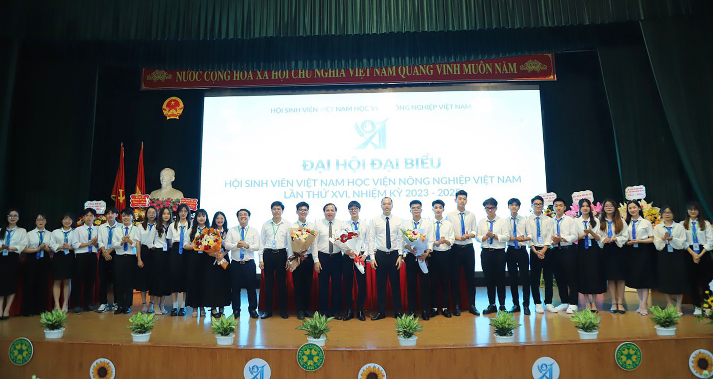 Ban Chấp hành Hội Sinh viên Học viện Nông nghiệp Việt Nam khóa XVI, nhiệm kỳ 2023 - 2025 gồm 27 anh, chị. Ban Chấp hành Hội Sinh viên Học viện Nông nghiệp Việt Nam khóa XVI, nhiệm kỳ 2023 - 2025 gồm 27 anh, chị.