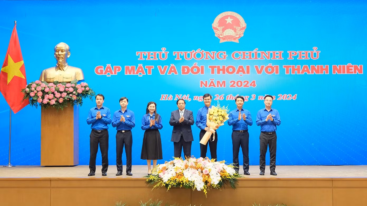 Với chủ đề "Phát huy vai trò xung kích của thanh niên trong công cuộc chuyển đổi số quốc gia", cuộc đối thoại của Thủ tướng Phạm Minh Chính với thanh niên xoay quanh chủ trương, chính sách hiện hành của Nhà nước đối với công cuộc chuyển đổi số quốc gia.