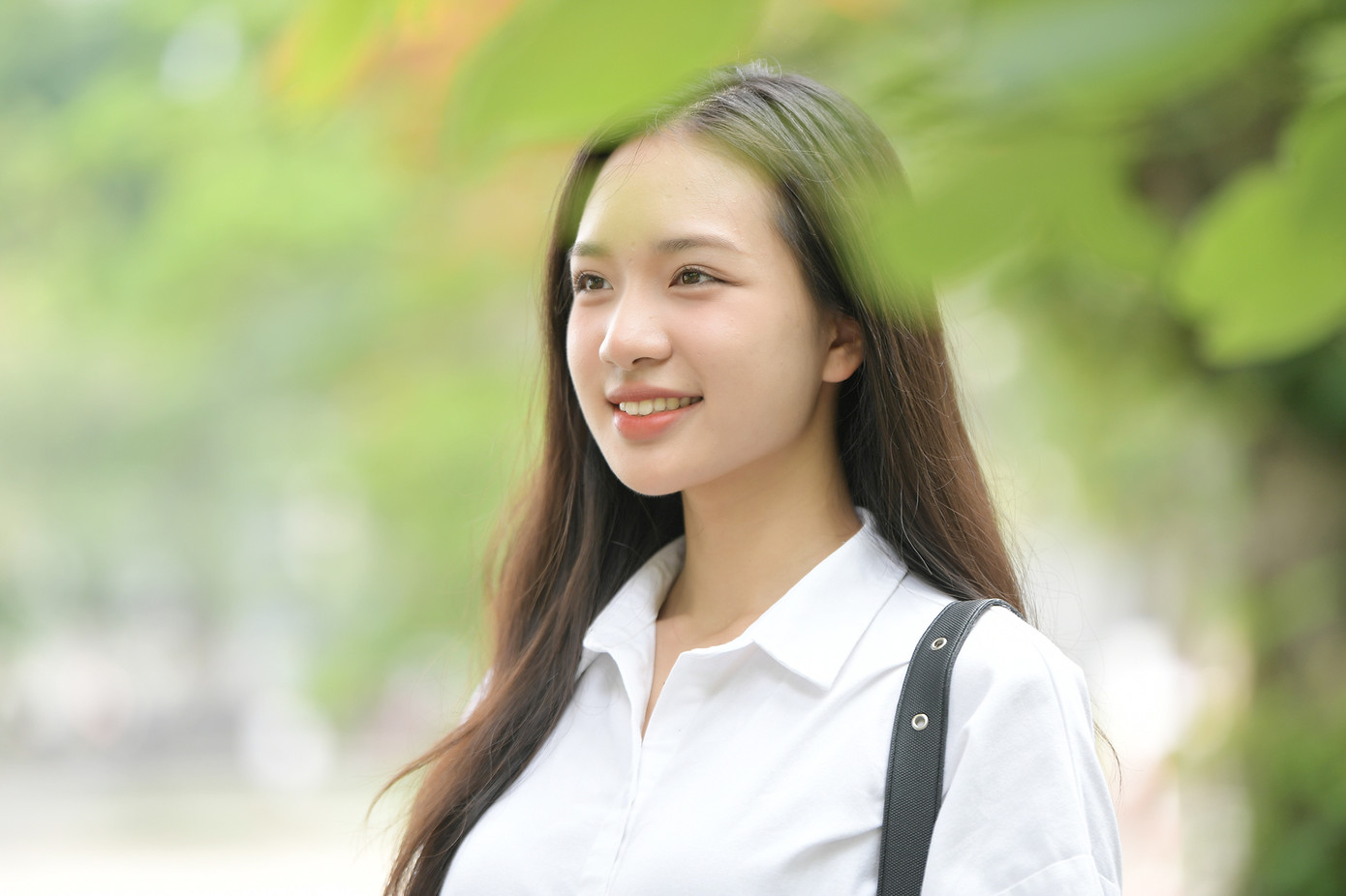 Thí sinh Hà Thị Giang Thanh, SBD 615, sinh năm 2002, đến từ Quảng Ninh. Cô cao 1,74 m, nặng 57 kg, số đo ba vòng 80-62-93 cm. Giang Thanh tốt nghiệp Đại học Văn hóa Hà Nội, hiện là người mẫu tự do. Cô từng tham dự Hoa khôi Sinh viên Việt Nam của Trung ương Hội liên hiệp Thanh niên Việt Nam và lọt vào top 5.