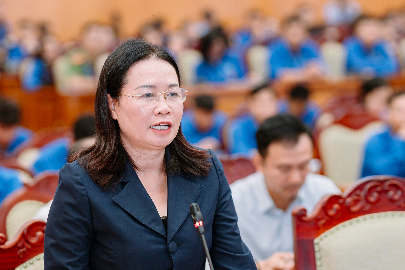 Lãnh đạo các sở, ban, ngành tỉnh Thái Nguyên trao đổi tại Hội nghị.