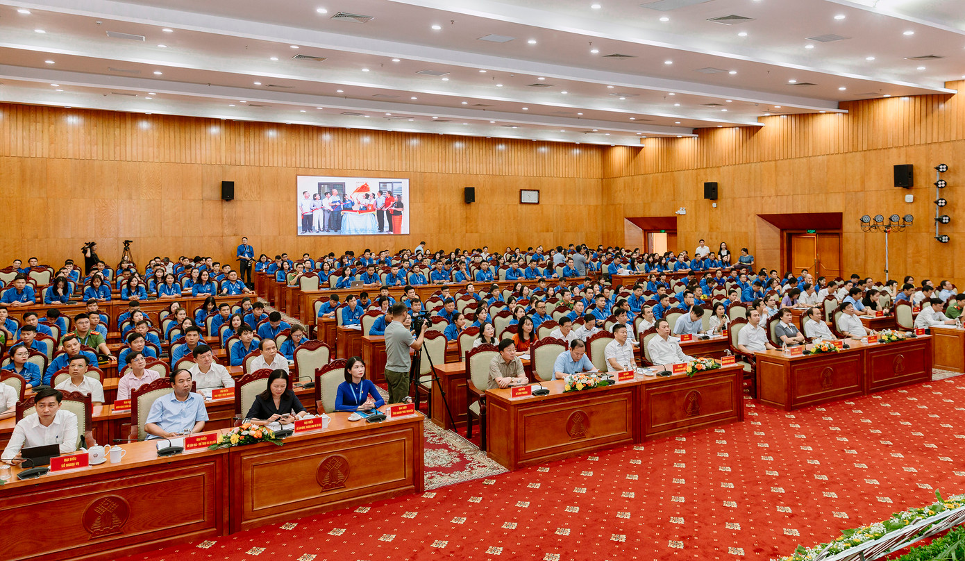 Phó Bí thư phụ trách Tỉnh Đoàn Thái Nguyên Phạm Thị Thu Hiền chia sẻ tại chương trình.