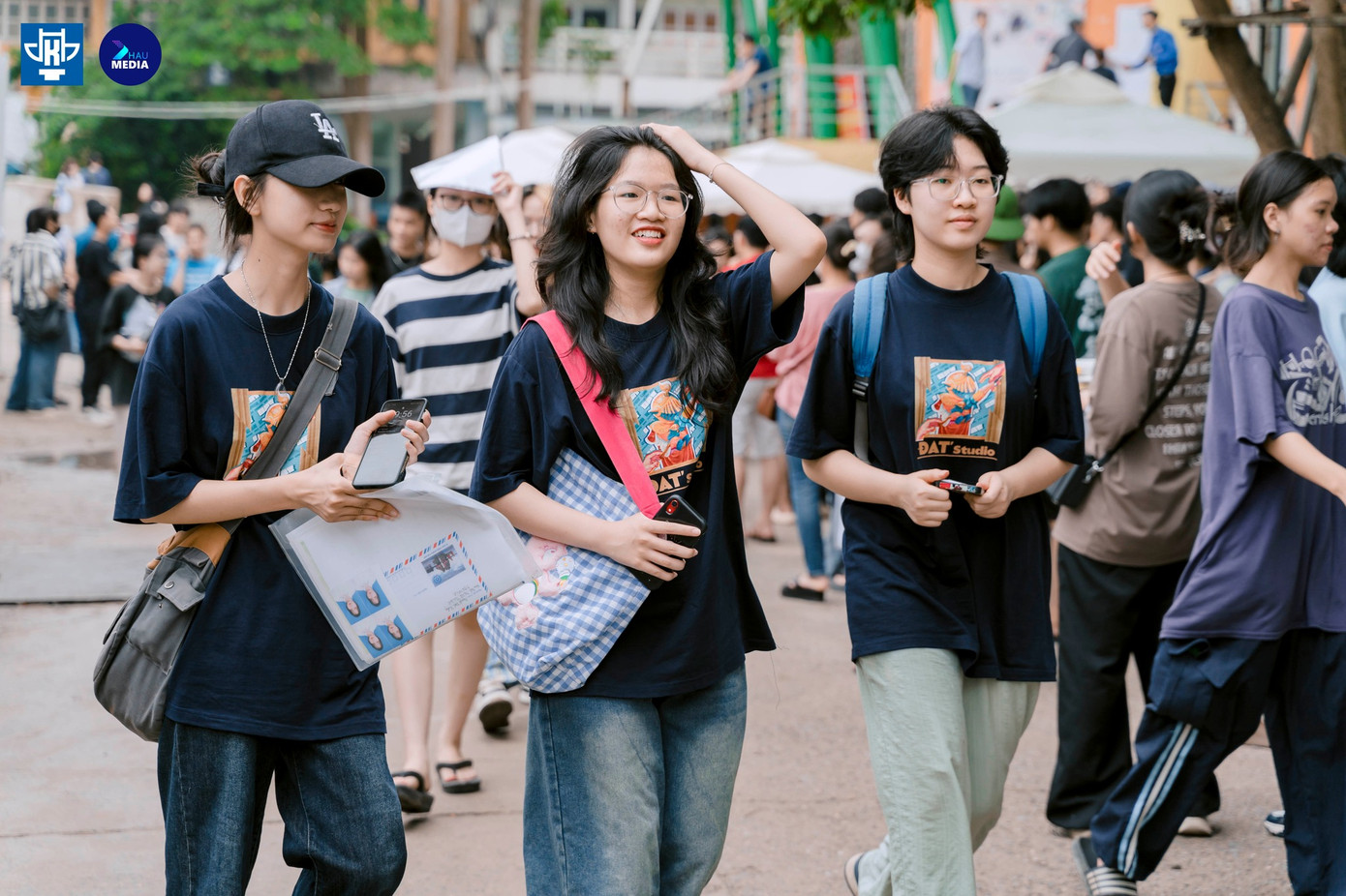 Năm học 2024 - 2025, trường ĐH Kiến trúc Hà Nội tổ chức tuyển sinh trình độ đại học hình thức chính quy, với 26 ngành/chuyên ngành/chương trình đào tạo đại trà, cùng chương trình đào tạo Kiến trúc sư tài năng K+, Kỹ sư tài năng X+ và các chương trình đào tạo liên kết cấp bằng quốc tế. Ảnh: HAU media Năm học 2024 - 2025, trường ĐH Kiến trúc Hà Nội tổ chức tuyển sinh trình độ đại học hình thức chính quy, với 26 ngành/chuyên ngành/chương trình đào tạo đại trà, cùng chương trình đào tạo Kiến trúc sư tài năng K+, Kỹ sư tài năng X+ và các chương trình đào tạo liên kết cấp bằng quốc tế. Ảnh: HAU media