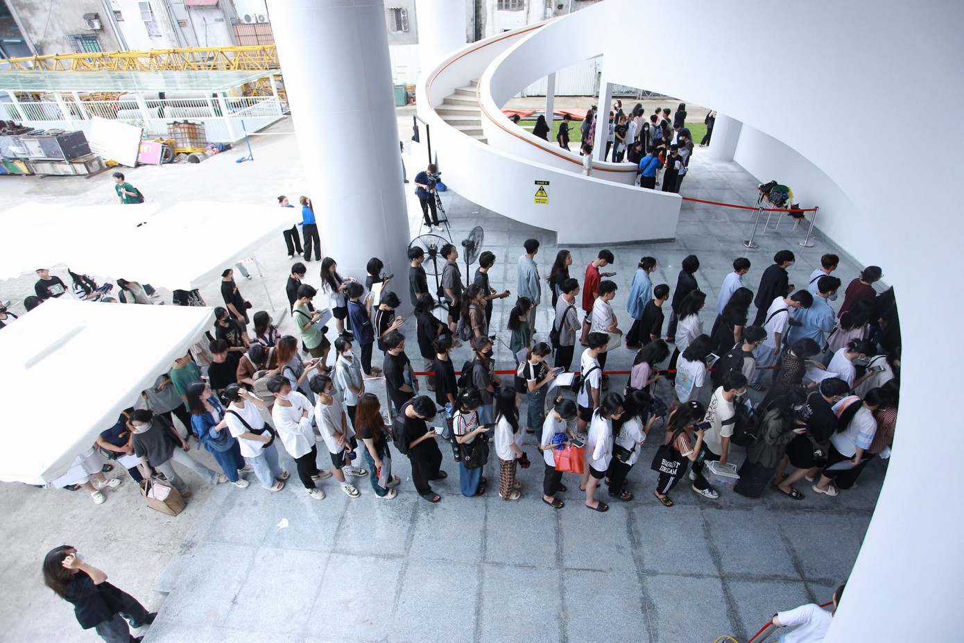 Các lĩnh vực đào tạo: Nghệ thuật; Kiến trúc và xây dựng; Công nghệ Kỹ thuật; Máy tính và Công nghệ thông tin. Các lĩnh vực đào tạo: Nghệ thuật; Kiến trúc và xây dựng; Công nghệ Kỹ thuật; Máy tính và Công nghệ thông tin.