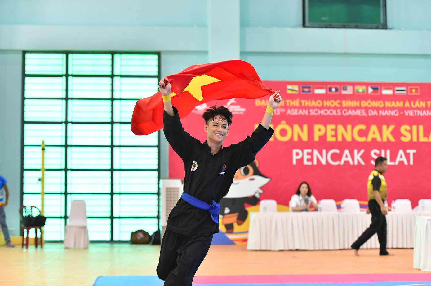 Các vận động viên thi đấu môn Pencak Silat.