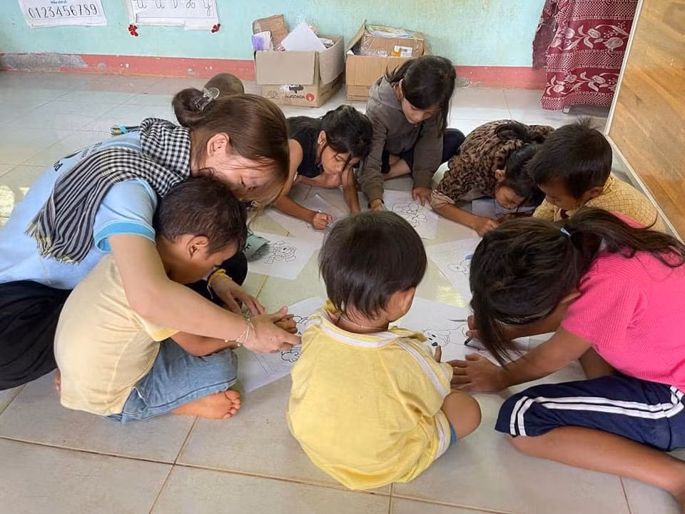 Buổi sinh hoạt Hè của nhóm sinh viên tình nguyện trường ĐH Sư phạm (ĐH Đà Nẵng).