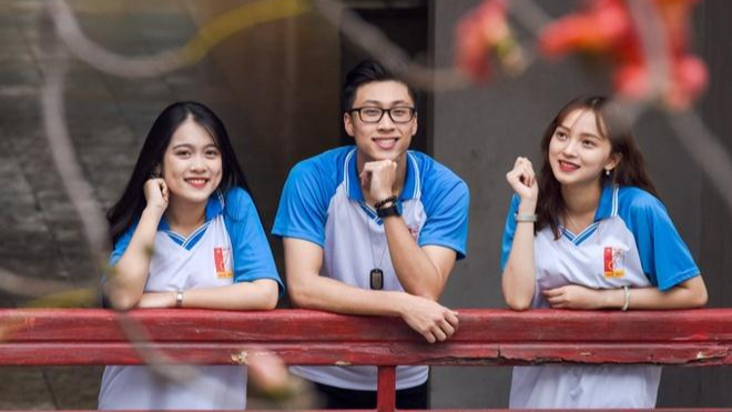 Sinh viên trường ĐH Bách khoa Hà Nội. Sinh viên trường ĐH Bách khoa Hà Nội.