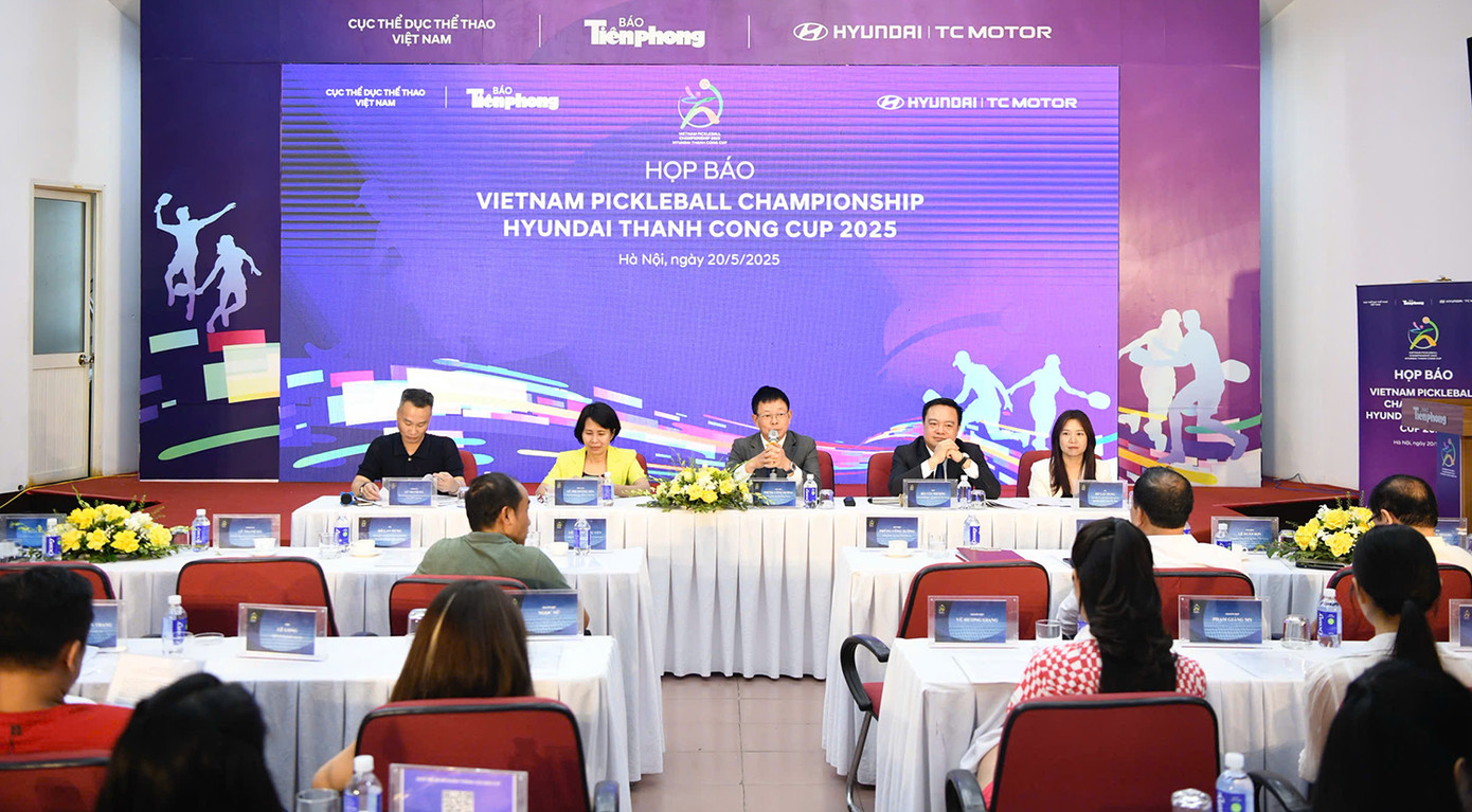 Bà Đỗ Lan Dung - Giám đốc Truyền thông Thương hiệu - Công ty Cổ phần Liên Doanh Ô tô Hyundai Thành Công Việt Nam. Bà Đỗ Lan Dung - Giám đốc Truyền thông Thương hiệu - Công ty Cổ phần Liên Doanh Ô tô Hyundai Thành Công Việt Nam.