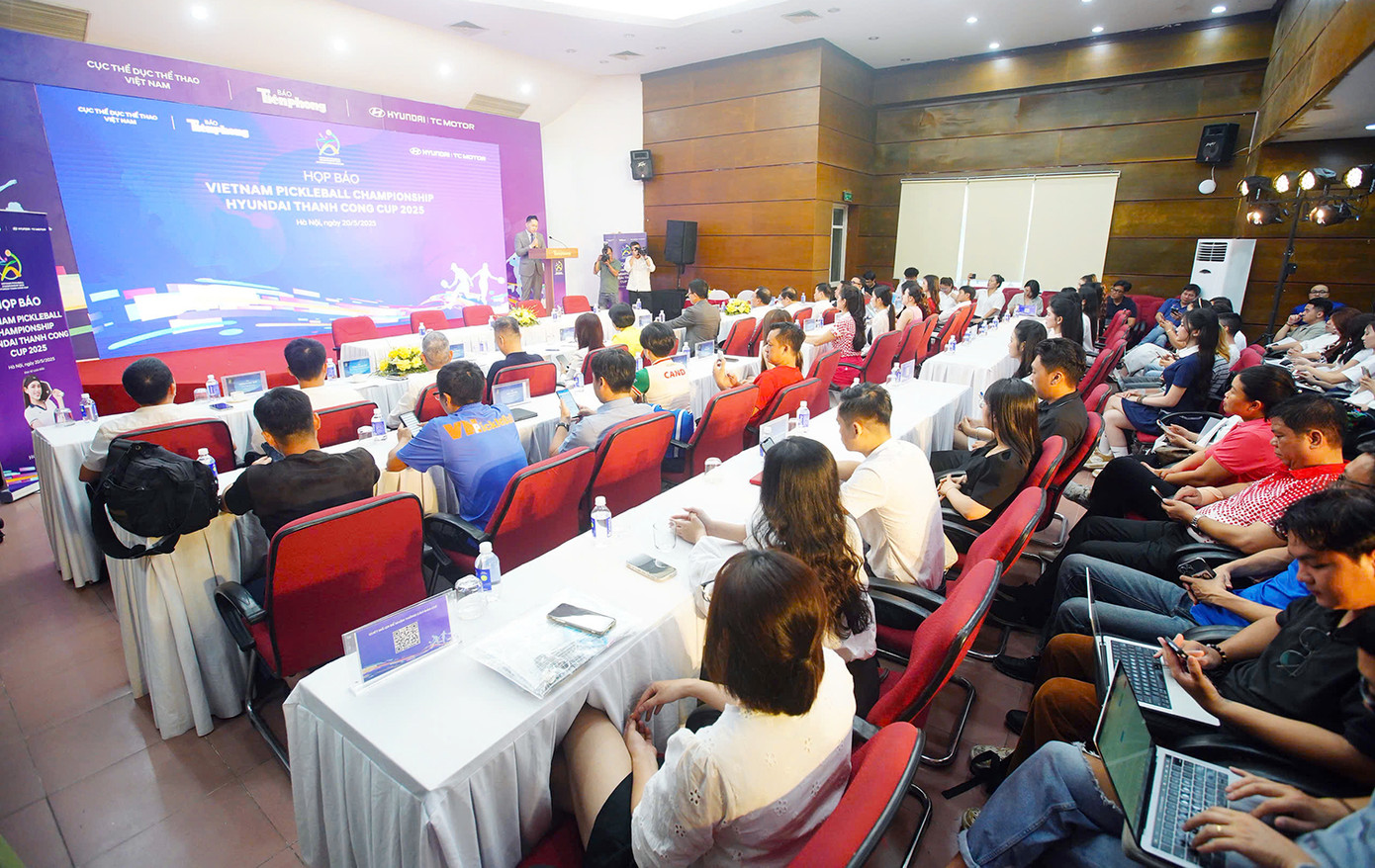 Khởi động Giải Pickleball Việt Nam - Cúp Hyundai Thành Công 2025. Khởi động Giải Pickleball Việt Nam - Cúp Hyundai Thành Công 2025.
