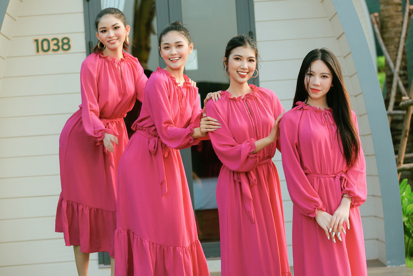 Trải qua vòng Sơ khảo và Bán kết tại 4 tỉnh, thành phố gồm: Hà Nội, Đà Nẵng, TP. Hồ Chí Minh và tỉnh Thừa Thiên - Huế, Ban Giám khảo đã lựa chọn ra 39 thí sinh xuất sắc nhất lọt vào vòng Chung kết Cuộc thi Hoa khôi Sinh viên Việt Nam 2023 diễn ra từ 11 - 17/1, tại TP. Hồ Chí Minh.