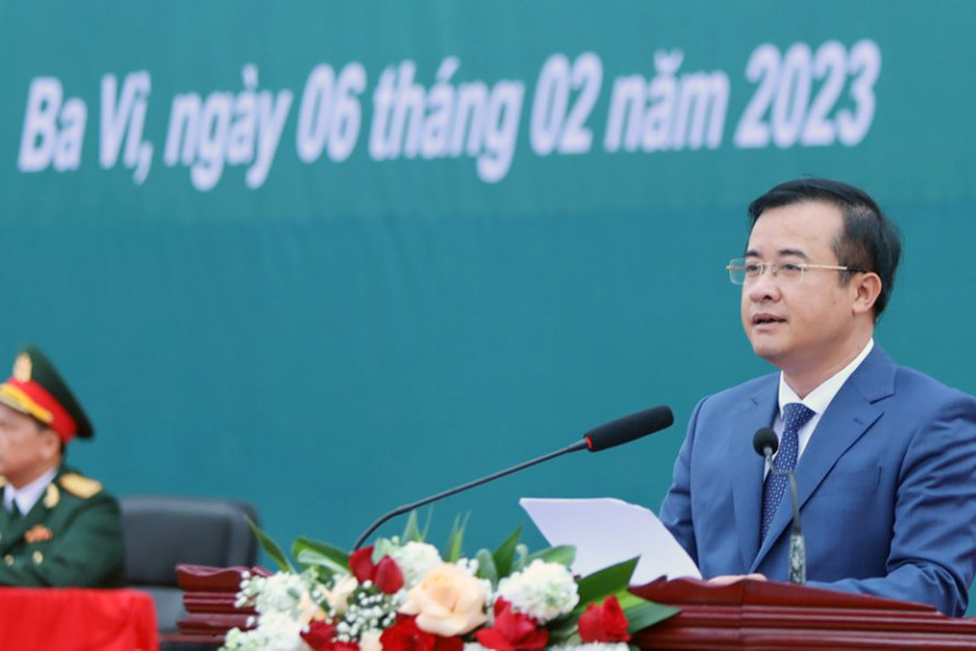 Chủ tịch UBND huyện Ba Vì Đỗ Mạnh Hưng phát biểu tại buổi lễ. Ảnh: NGỌC TÚ