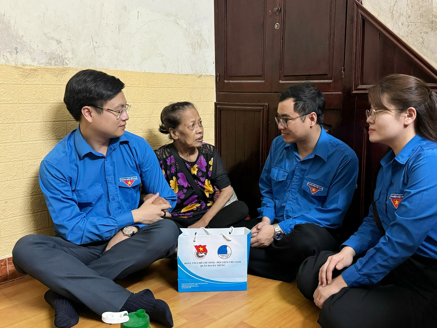 Trong Chiến dịch Thanh niên tình nguyện Hè năm 2024, các tổ chức Đoàn - Hội các cấp cũng sẽ tổ chức tư vấn tập huấn kiến thức khởi nghiệp cho ít nhất 30.000 lượt thanh niên; hỗ trợ ít nhất 80 dự án khởi nghiệp sáng tạo của thanh niên; tư vấn hướng nghiệp và việc làm cho ít nhất 150.000 đoàn viên, thanh niên; giới thiệu việc làm cho ít nhất 20.000 đoàn viên, thanh niên; tổ chức cho 100.000 lượt thanh, thiếu nhi tham gia các hoạt động hỗ trợ nâng cao năng lực ngoại ngữ và hội nhập quốc tế.