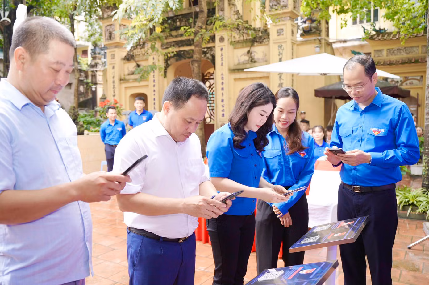 Chiến dịch 'Mùa Hè Xanh' sẽ có khoảng gần 10.000 sinh viên tình nguyện tham gia với tinh thần “Hà Nội vì cả nước và cùng cả nước”, thực hiện những công trình, phần việc ý nghĩa, nhân văn, đặc biệt tại những địa bàn khó khăn vùng sâu, vùng xa, biên giới, hải đảo.