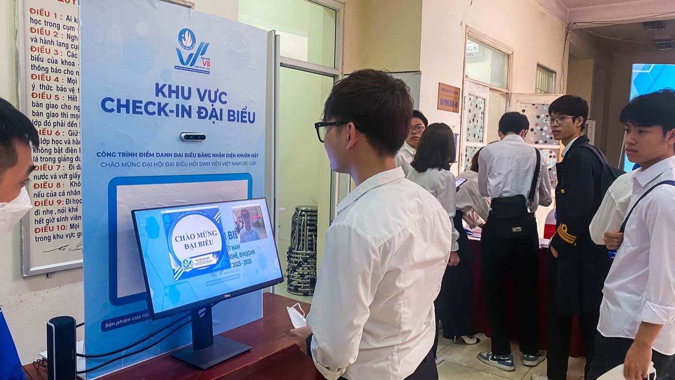 Ứng dụng trí tuệ nhân tạo để điểm danh tại Đại hội Hội Sinh viên trường ĐH Công nghệ (ĐHQG Hà Nội). Ứng dụng trí tuệ nhân tạo để điểm danh tại Đại hội Hội Sinh viên trường ĐH Công nghệ (ĐHQG Hà Nội).