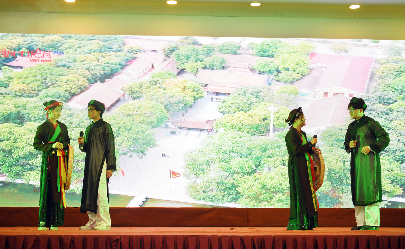 Các tiết mục được biểu diễn tại chương trình.