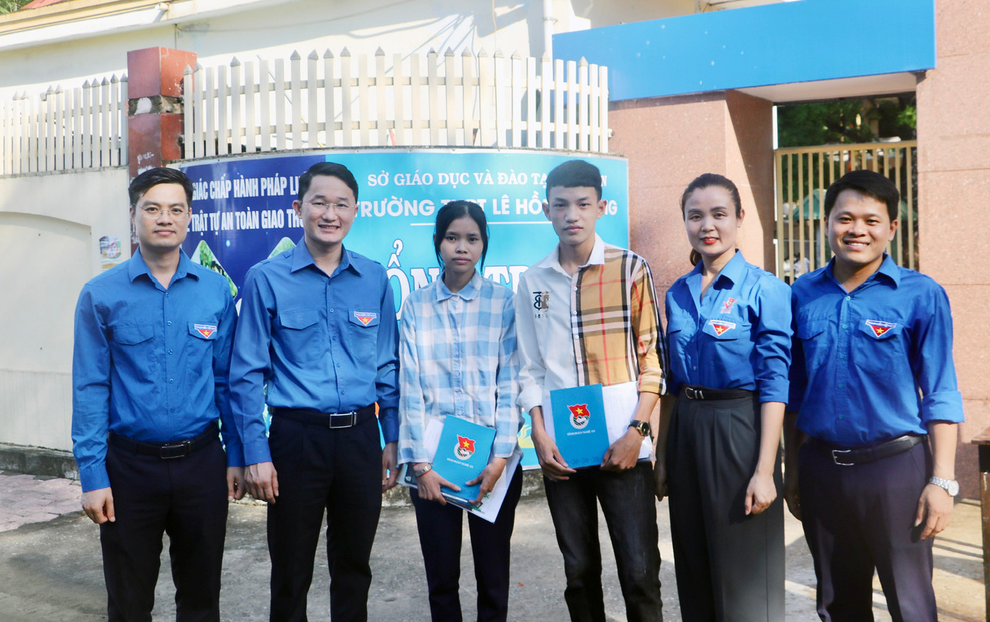 Mỗi suất học bổng trị giá 1,5 triệu đồng.