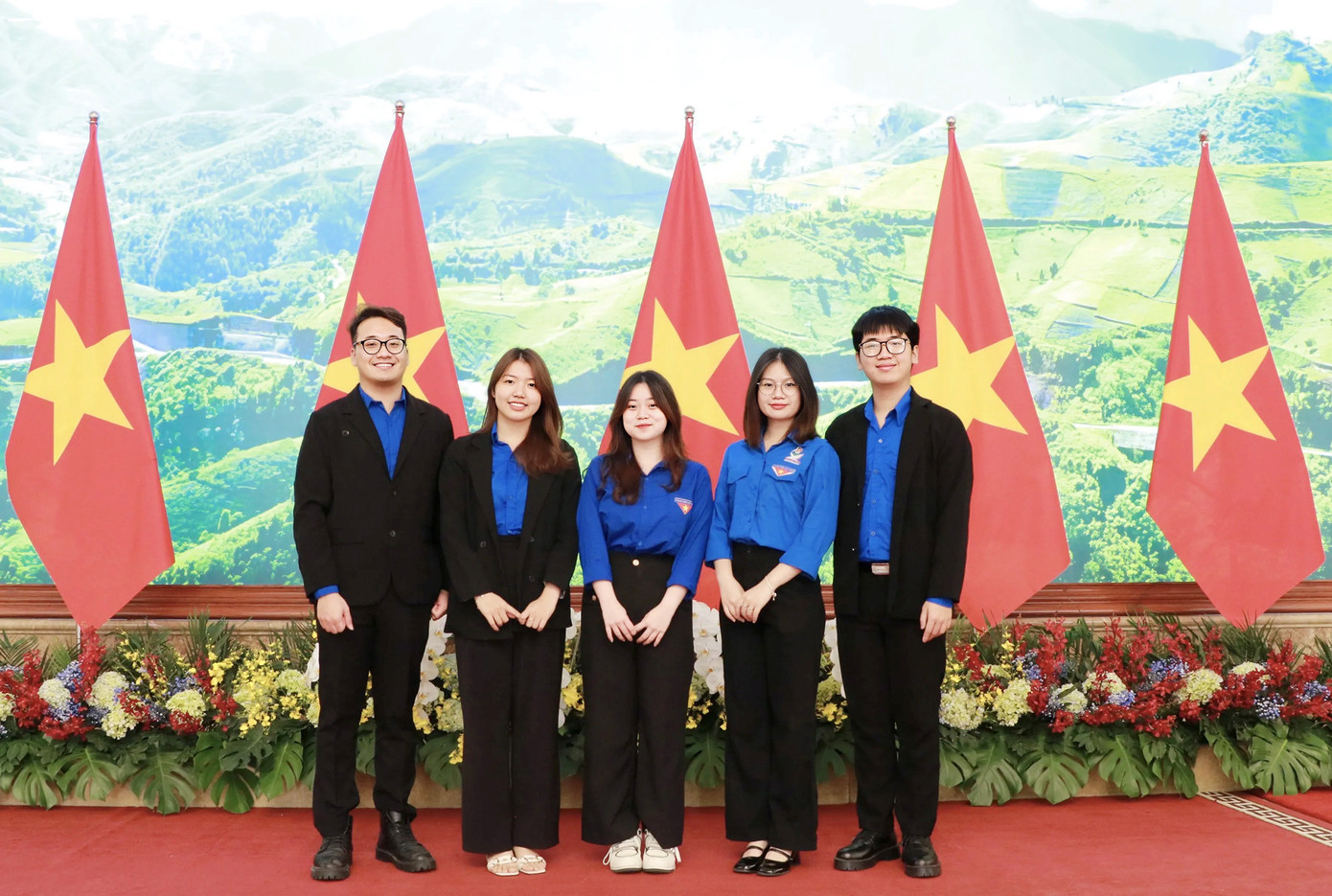 Đoàn Đình Long thường xuyên tham gia các hoạt động của Đoàn Thanh niên, Hội Sinh viên Thành phố, trường ĐH Mở Hà Nội. Ảnh: NVCC Đoàn Đình Long thường xuyên tham gia các hoạt động của Đoàn Thanh niên, Hội Sinh viên Thành phố, trường ĐH Mở Hà Nội. Ảnh: NVCC