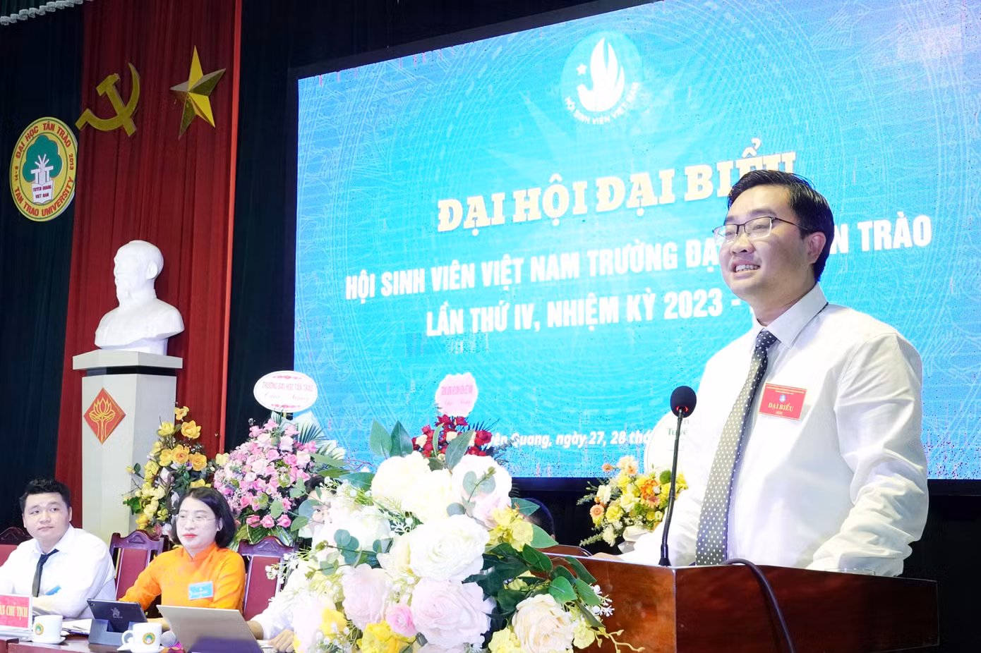 Anh Nguyễn Bá Cát – Phó Chủ tịch T.Ư Hội Sinh viên Việt Nam phát biểu tại Đại hội.