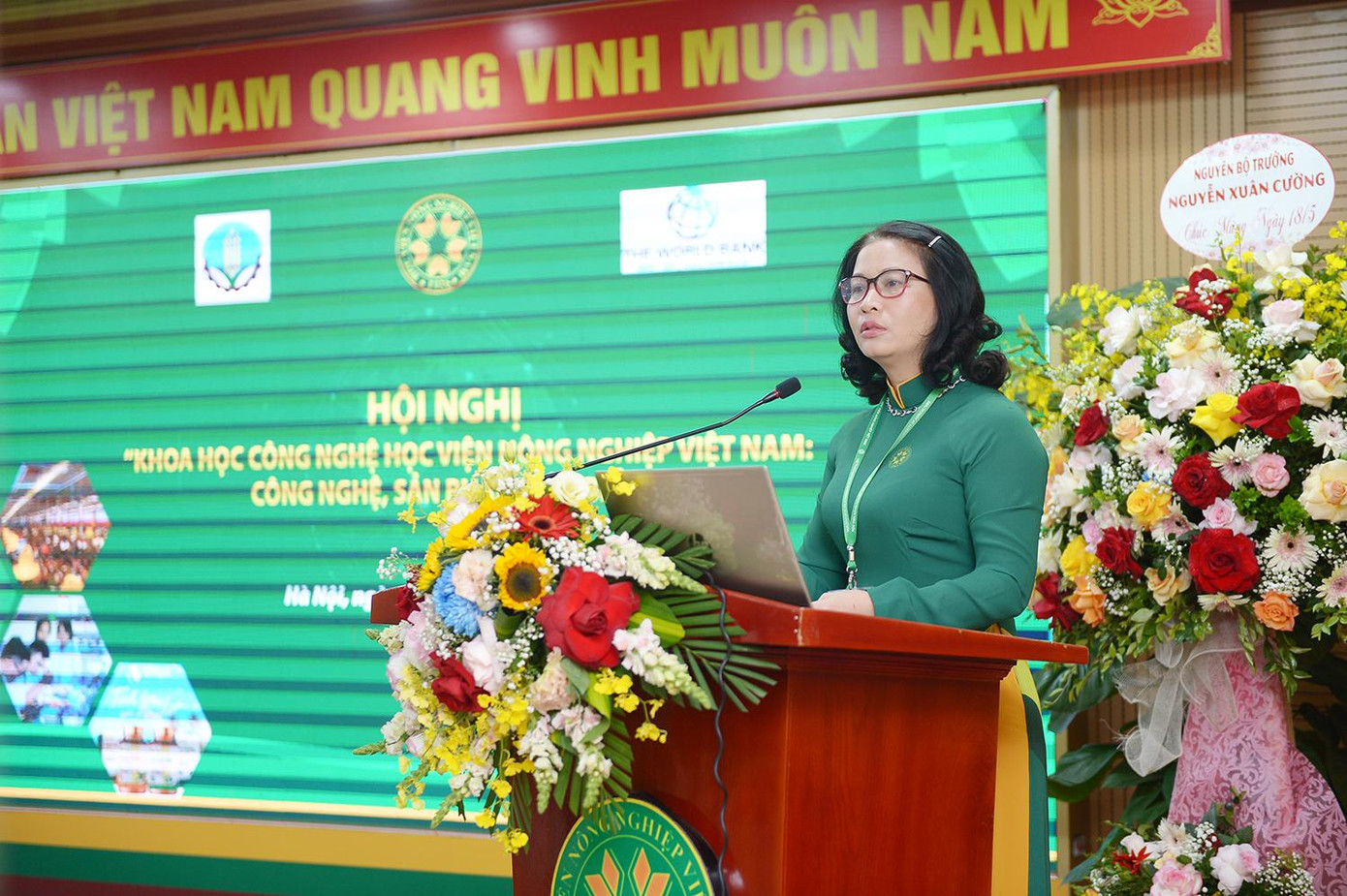 GS. TS Nguyễn Thị Lan, Giám đốc Học viện Nông nghiệp Việt Nam phát biểu tại Hội nghị Khoa học công nghệ Học viện Nông nghiệp Việt Nam. GS. TS Nguyễn Thị Lan, Giám đốc Học viện Nông nghiệp Việt Nam phát biểu tại Hội nghị Khoa học công nghệ Học viện Nông nghiệp Việt Nam.