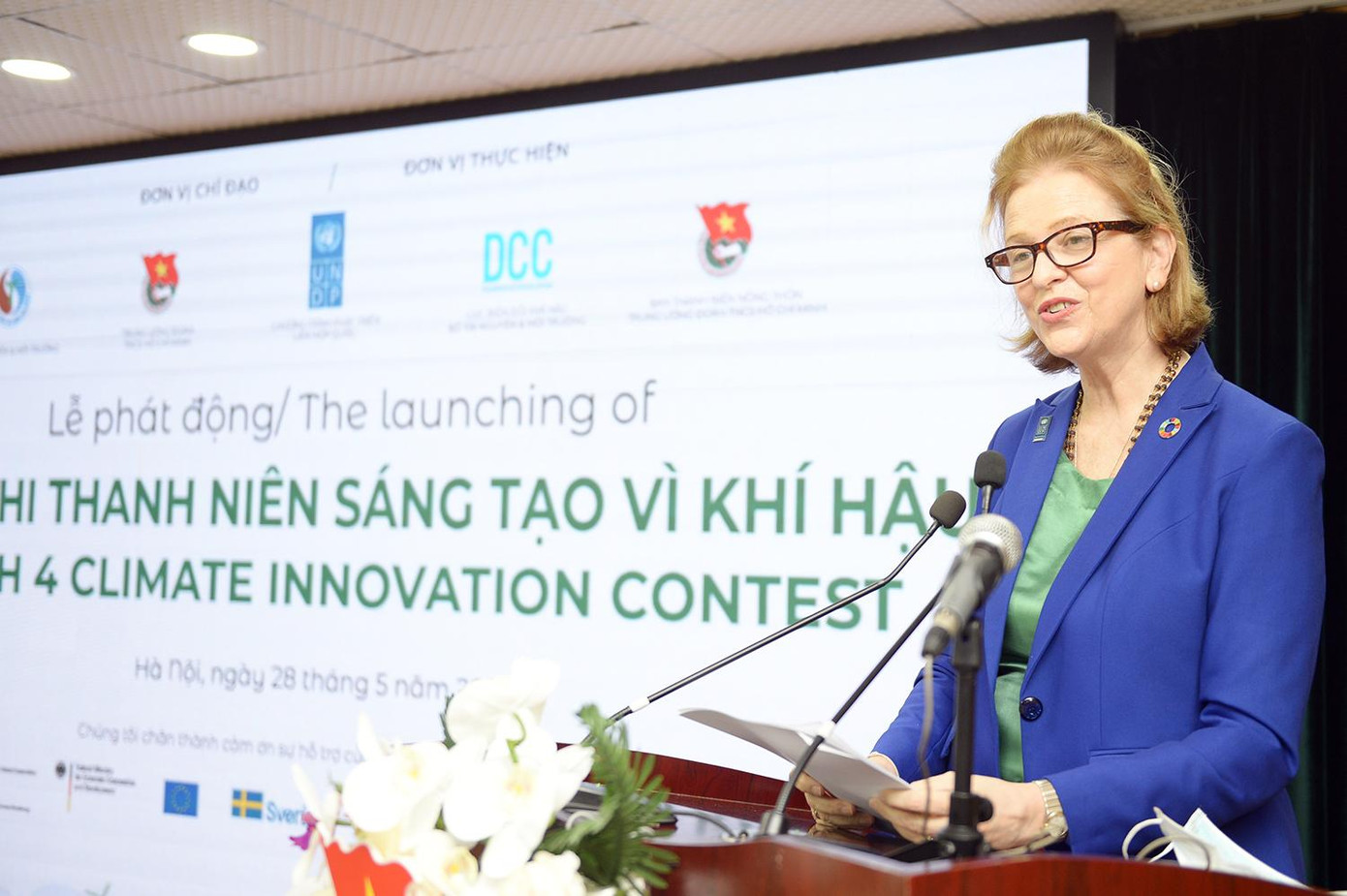 Bà Caitlin Wiesen Trưởng đại diện thường trú Chương trình phát triển của Liên hợp quốc tại Việt Nam phát biểu tại Lễ phát động. Bà Caitlin Wiesen Trưởng đại diện thường trú Chương trình phát triển của Liên hợp quốc tại Việt Nam phát biểu tại Lễ phát động.