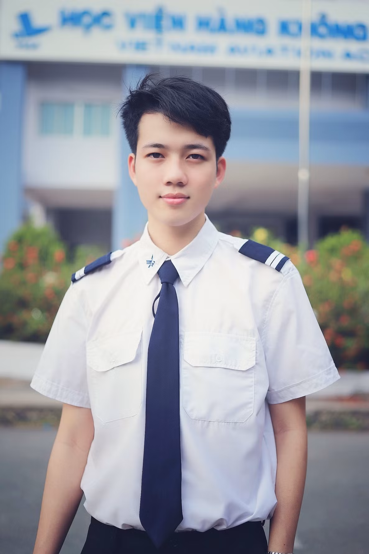 Nguyễn Đình Thắng - Nam sinh viên Học viện Hàng không Việt Nam.