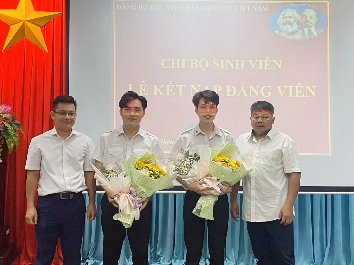 Thắng là một trong những Đảng viên trẻ được kết nạp trên giảng đường đại học.