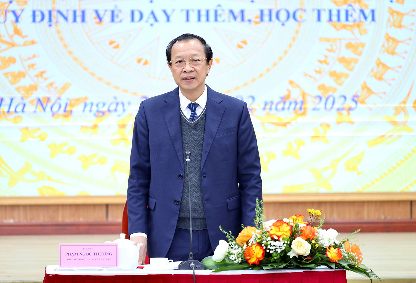 Thứ trưởng Bộ GD - ĐT Phạm Ngọc Thưởng phát biểu tại buổi kiểm tra.