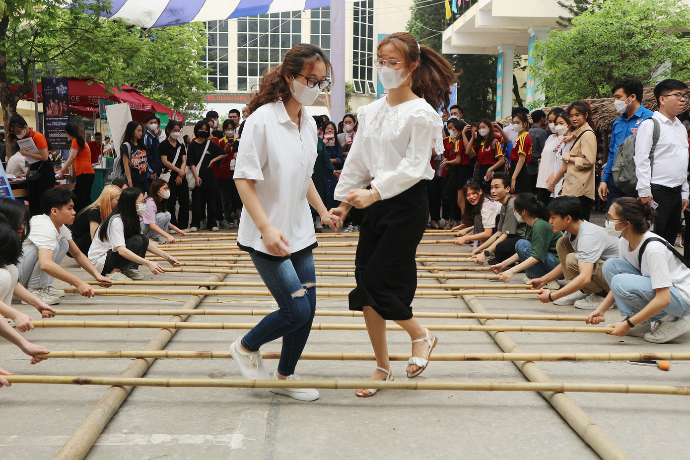 Một số hoạt động ngoại khoá được sinh viên hào hứng tham gia.